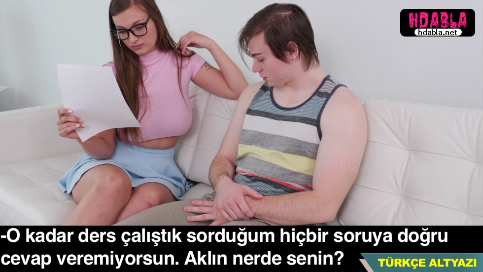 Kardeşim, kıyafet deneyimi için gözlerini kapat lütfen. Ben ise salaklıkla baktım.