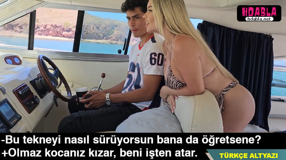 Annemin memelerine bakarak yorganın altında tombala oynadım.