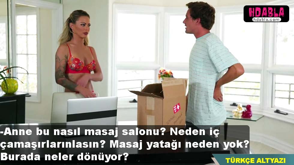 Valideyle telefonda konuşurken, ağzına dalgayı yerleştirdim.