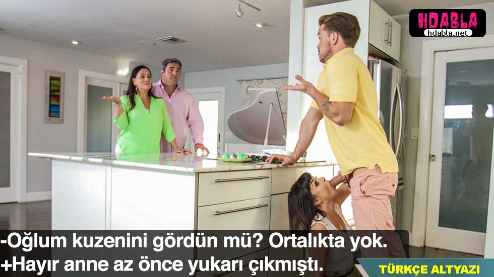 Sapık oğlum niyetimi bozup bana dayadığında, uykuda gibi davrandım.