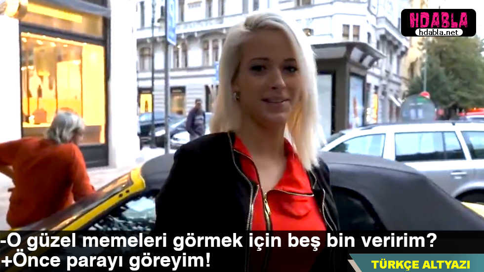 Arkadaşımın davet ettiği kıza hızlıca girdik.