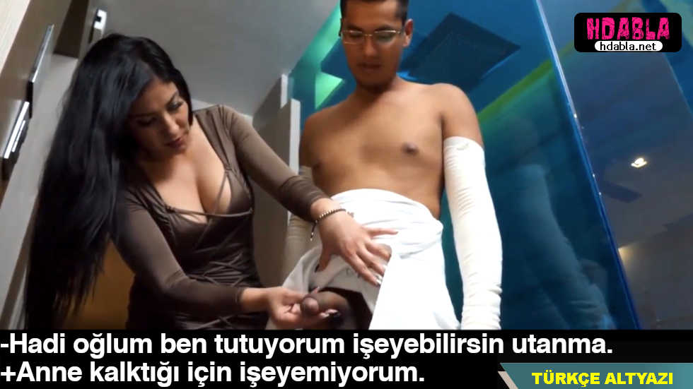 Annem, teyzeme olan ilgimi fark etti ve bana da aynısını istediğimi söyledi.