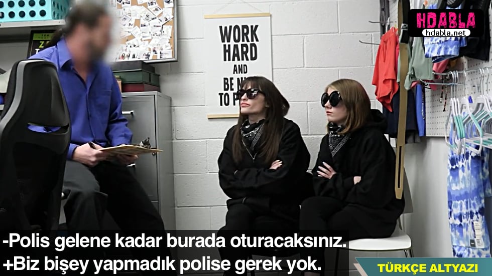Okula geç kalmaması için erken kalkmasına yardımcı oldum.