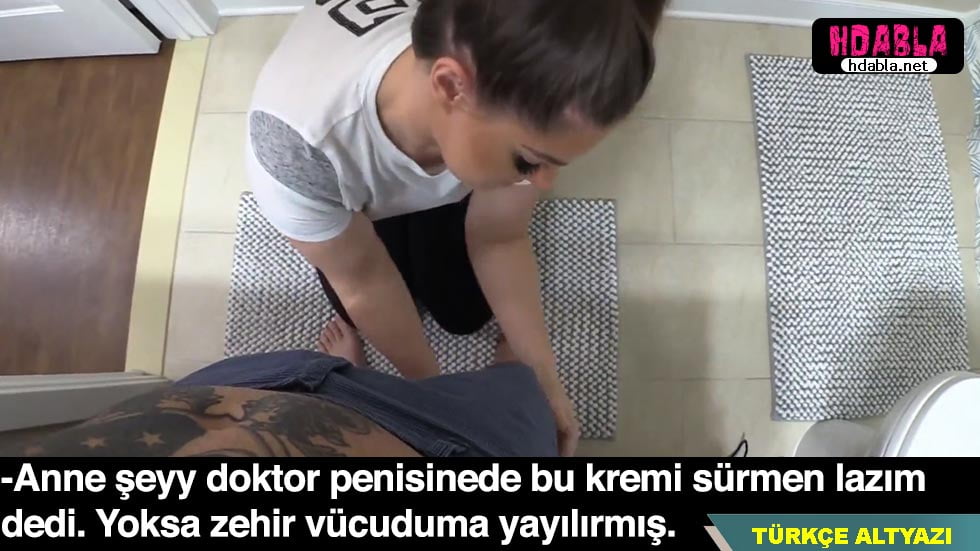 Eşim bilgisayarda iş yaparken kayınpederimle takıldık.