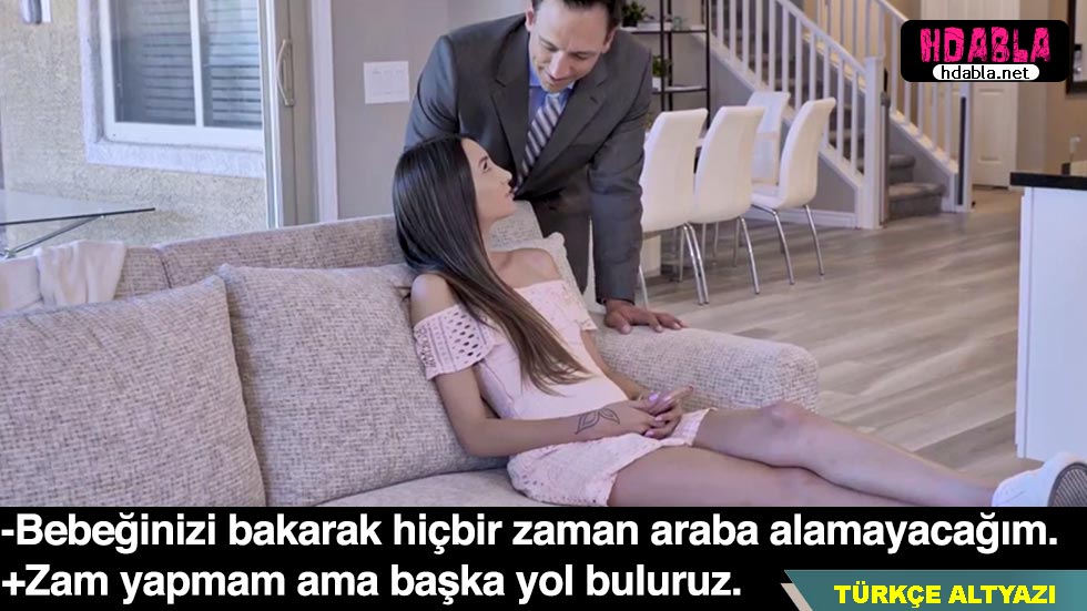 Annemin göğüs dekoltesi beni çok tahrik ediyor.